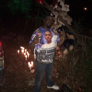 Meet your Posher, Derrick